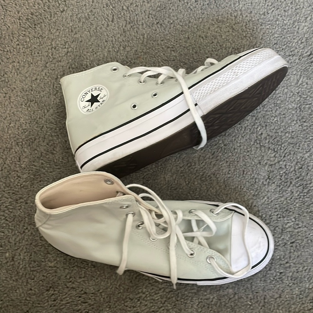 Converse platform light green women size 10.5